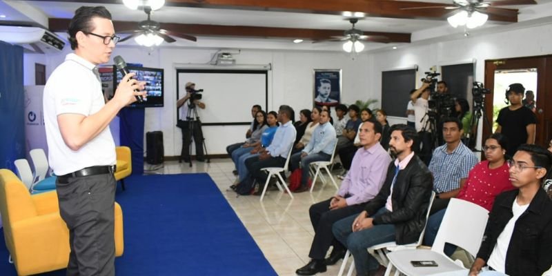 
                                                <b>CI Nicaragua realiza DesignTech Symposium: Conectando el Diseño y la Tecnología</b>
                                                <br><i class='far fa-user'></i>: mdpalacios
                                                 <i class='fas fa-calendar-alt'></i>: 29 de Abril de 2024 a las 09:58
                                            